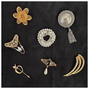 Silver/Gold Tone / Pearl Brooch or Fashion Pin